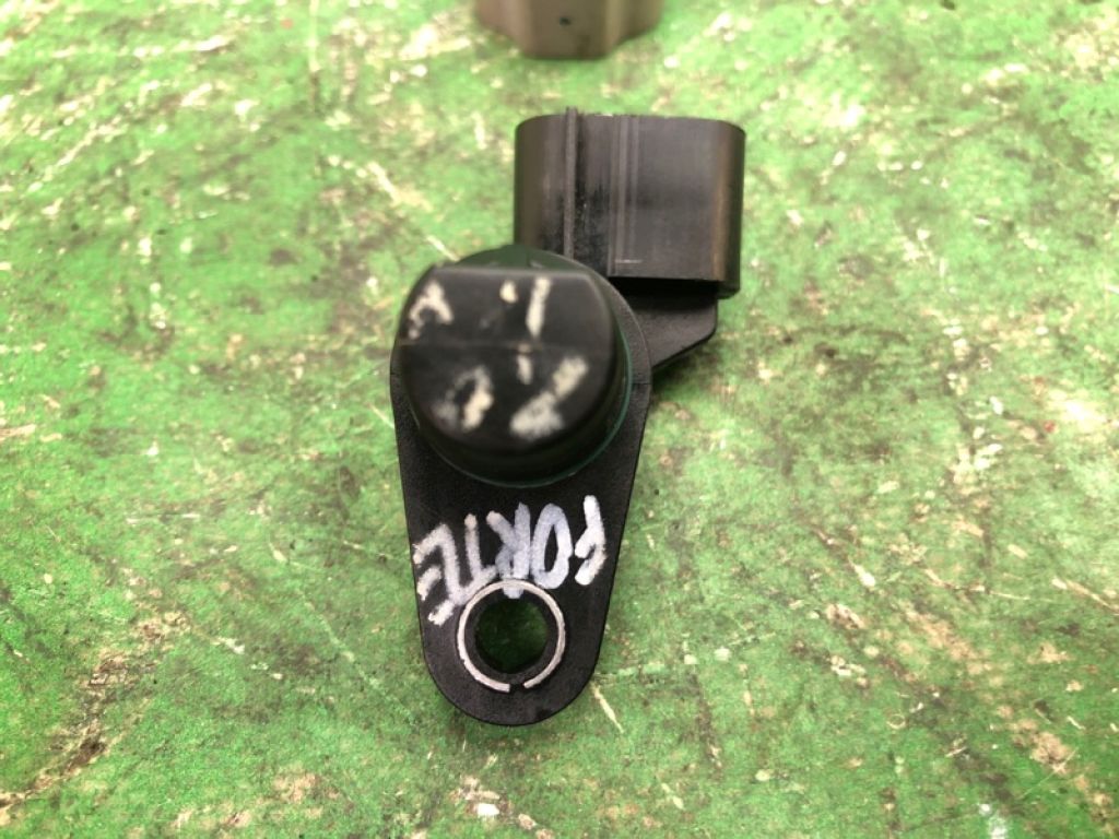 39350-25010 | Датчик положения распредвала KIA FORTE/CERATO TD 08-13 - Фото 3