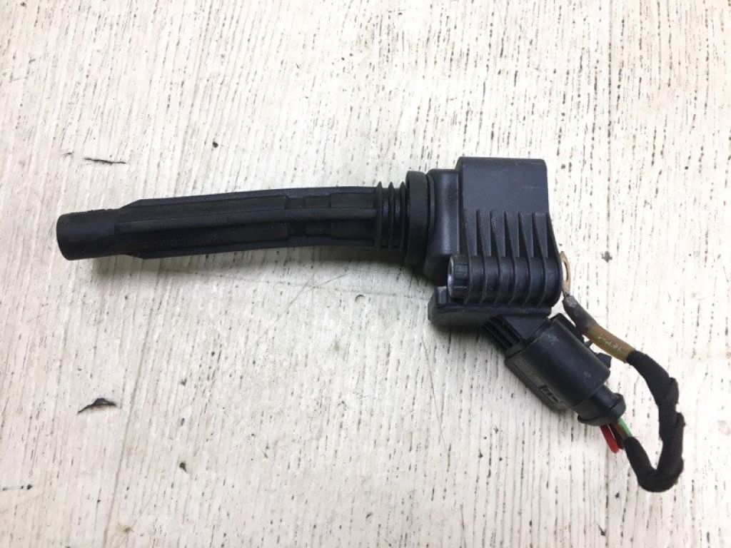 06J 905 110 N | Котушка запалювання VOLKSWAGEN PASSAT B7 11-15