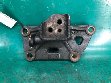 Кронштейн КПП лів. KIA FORTE/CERATO TD 08-13
