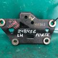 45210-3B620 | Кронштейн КПП лів. KIA FORTE/CERATO TD 08-13 - Прев'ю 2