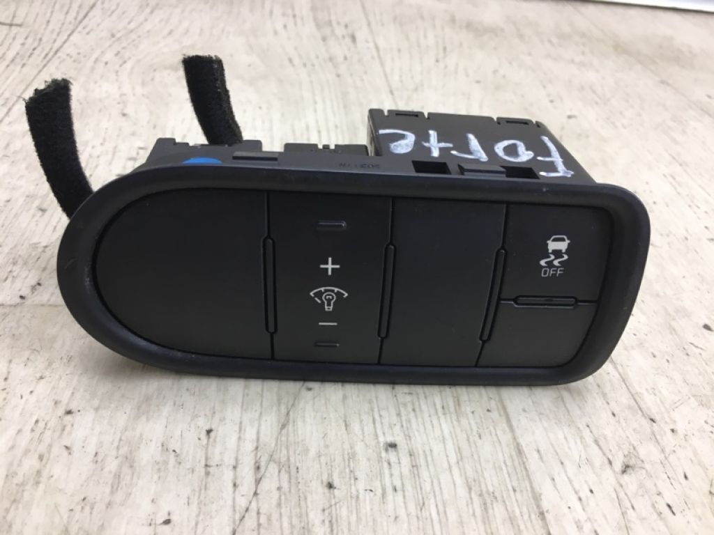 93700-A7000WK | Блок кнопок торпедо KIA FORTE YD 12-