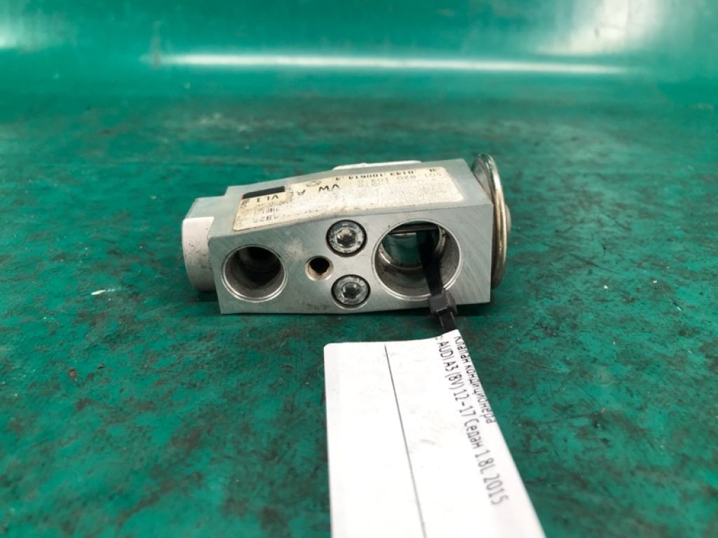 5Q0 820 679 C | Клапан кондиціонера AUDI A3 (8V) 12–17 - Фото 4