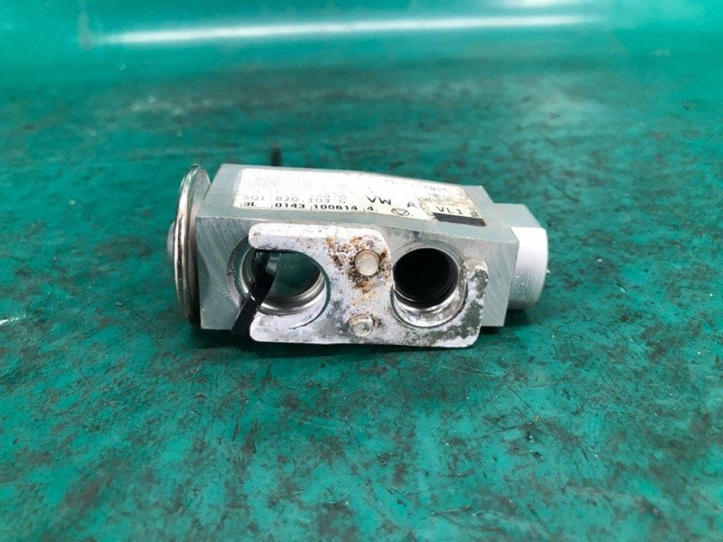 5Q0 820 679 C | Клапан кондиціонера AUDI A3 (8V) 12–17 - Фото 5