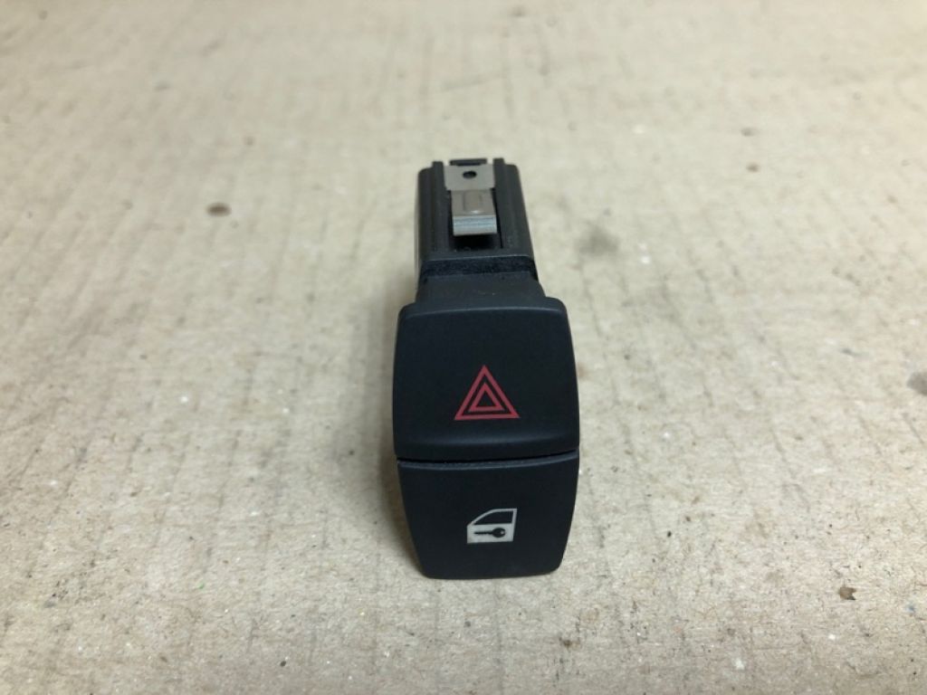 61 31 9 231 786 | Кнопка аварийной сигнализации BMW 3 SERIES (F30) 2012–21