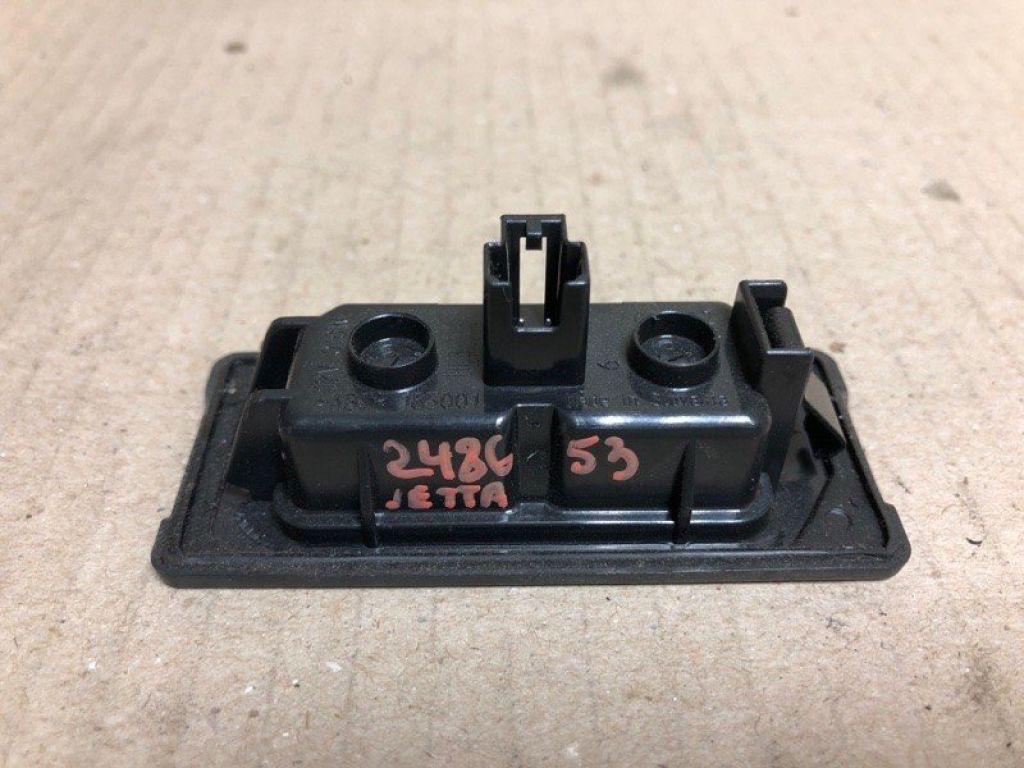 3AF 943 021 A | Підсвічування номера VOLKSWAGEN JETTA USA 10-17 - Фото 2