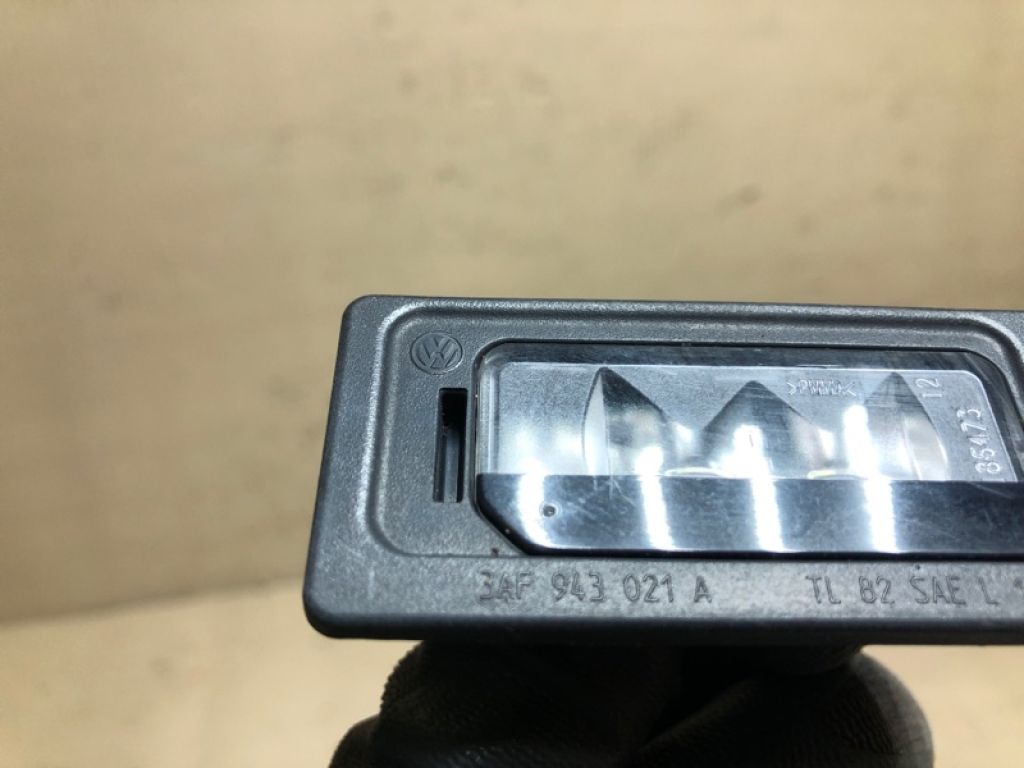 3AF 943 021 A | Підсвічування номера VOLKSWAGEN JETTA USA 10-17 - Фото 4
