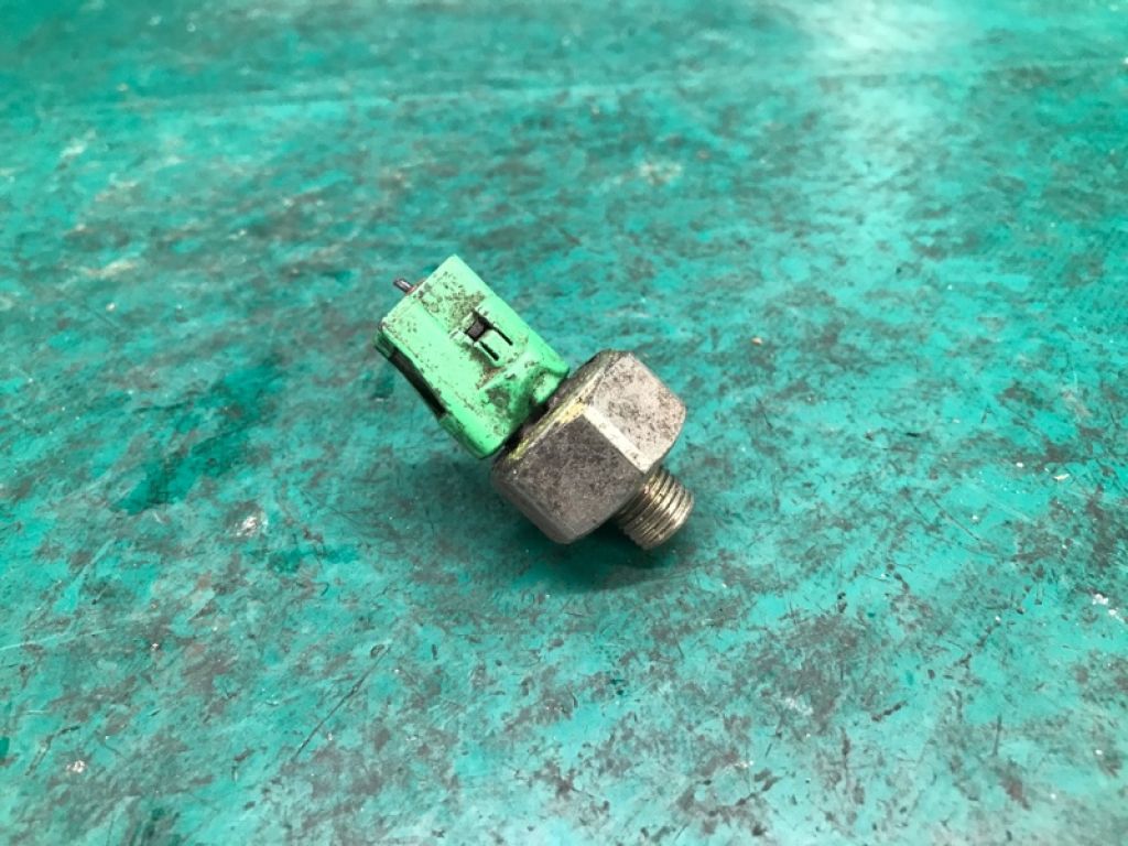 89615-12090 | Датчик детонации LEXUS ES300 ES330 01-06