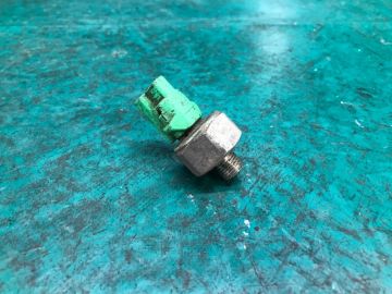 Датчик детонації LEXUS ES300 ES330 01-06