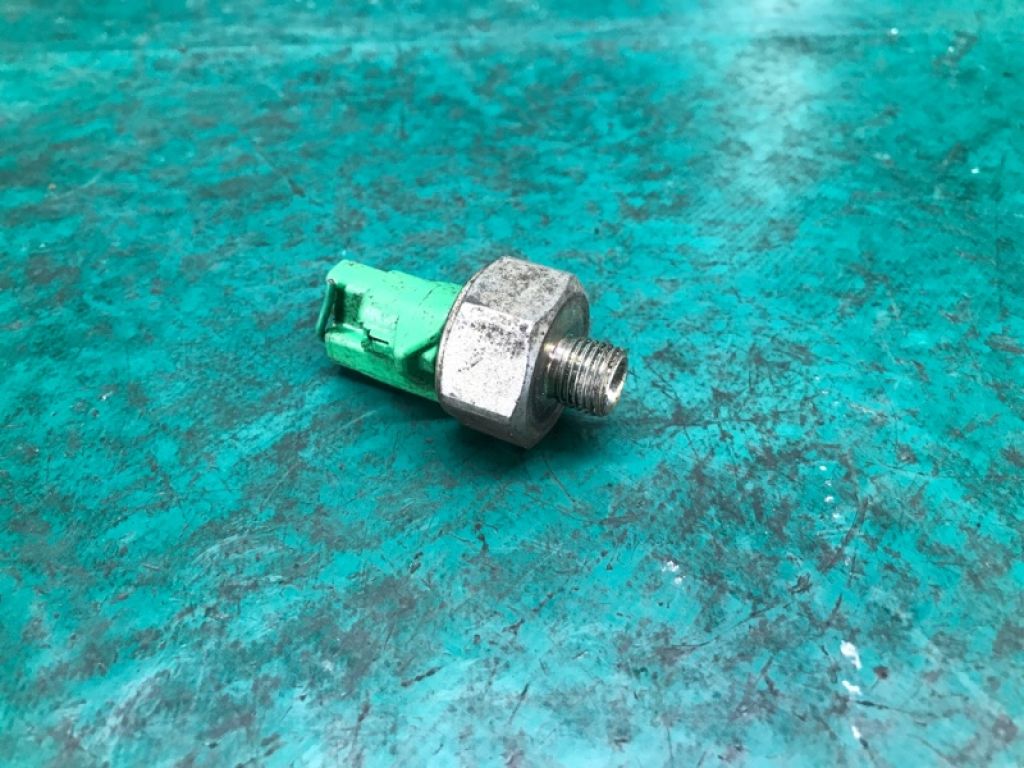 89615-12090 | Датчик детонации LEXUS ES300 ES330 01-06