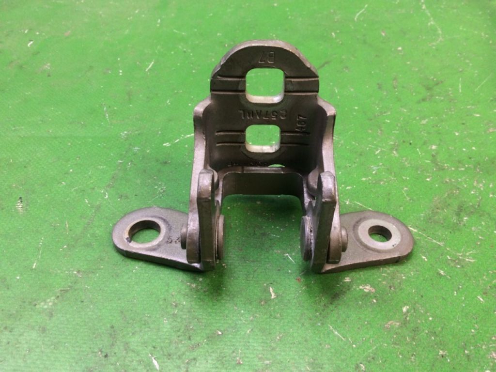 5074257AB | Петля двери верхняя лев. JEEP COMPASS 06-16 - Фото 2