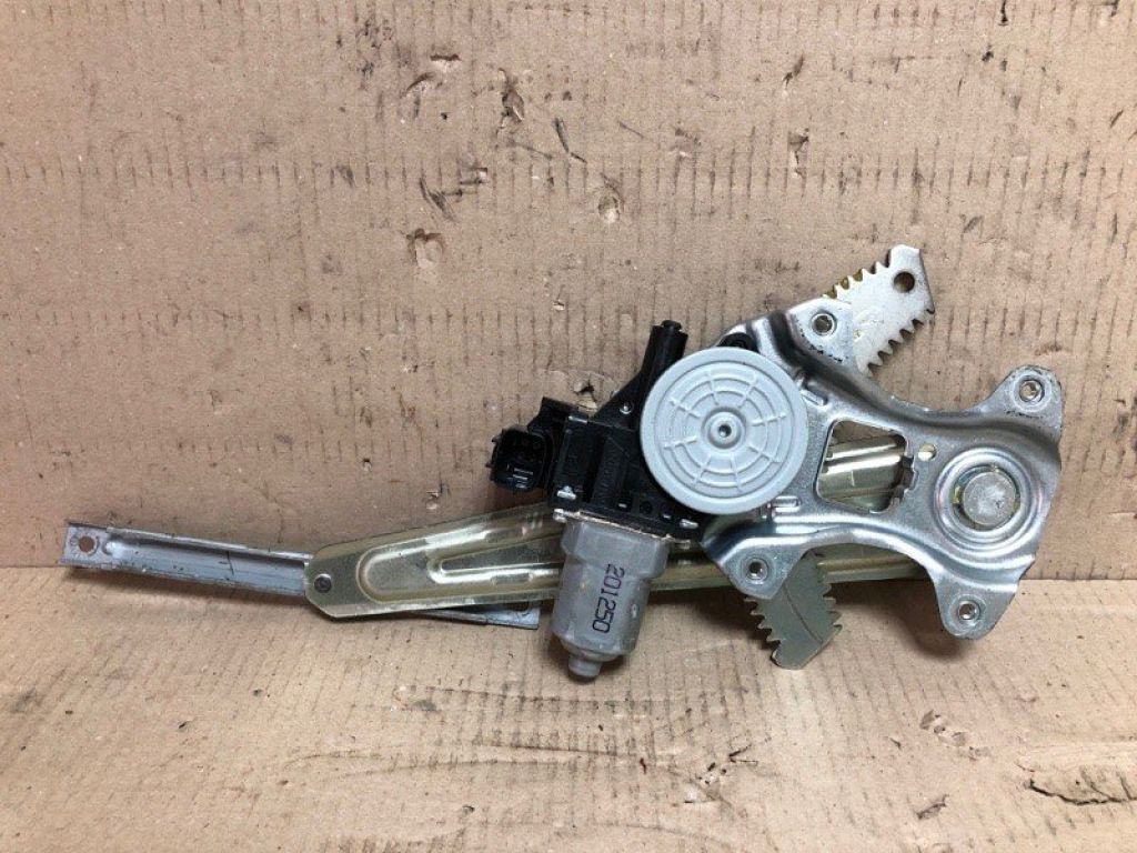 82720-1U600 | Склопідйомник задн. прав. NISSAN JUKE 10-19