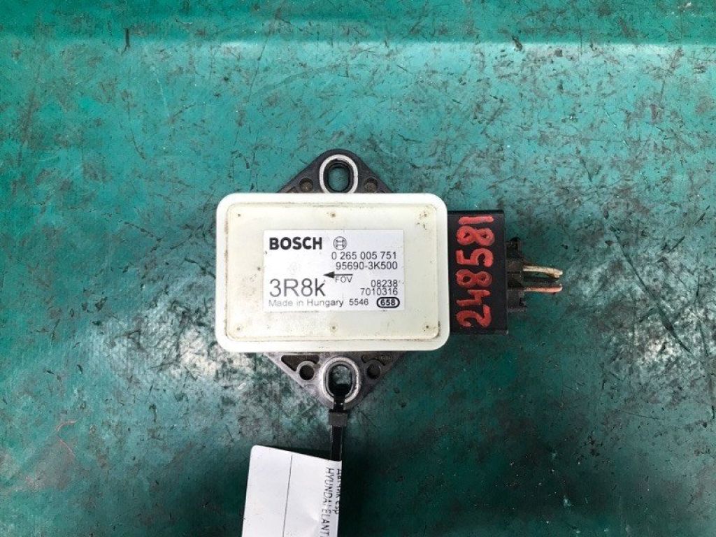 95690-3K500 | Датчик ESP HYUNDAI ELANTRA HD 06-11