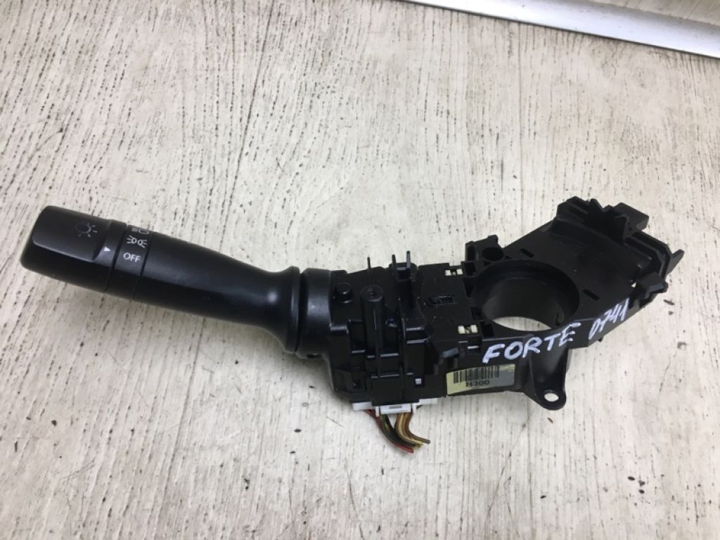 93410-2M000 | Підрульовий перемикач лів. KIA FORTE/CERATO TD 08-13 - Фото 3