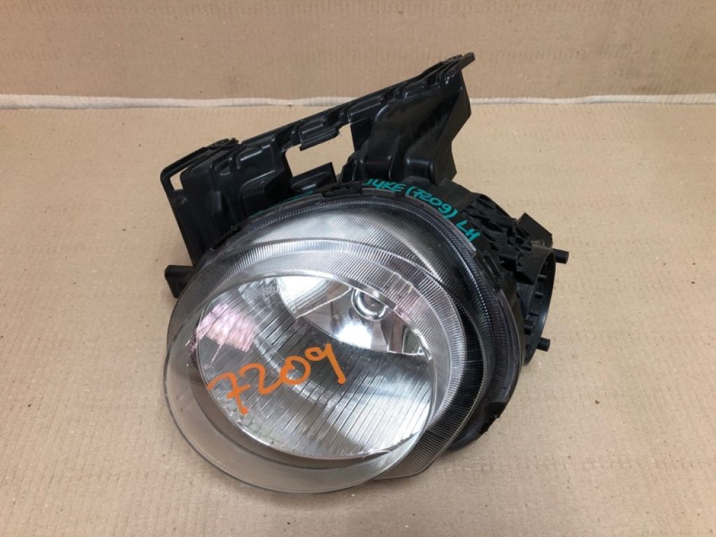 26060-1KM0A | Фара лів. NISSAN JUKE 10-19