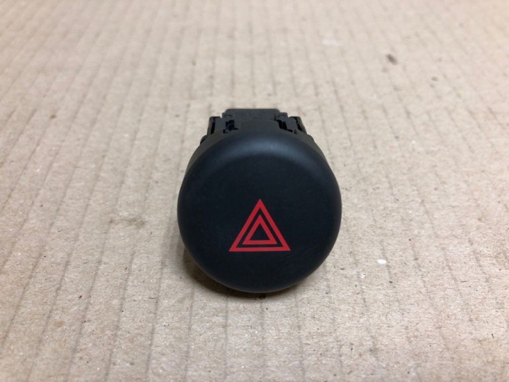 25290-1KA0A | Кнопка аварійної сигналізації NISSAN JUKE 10-19