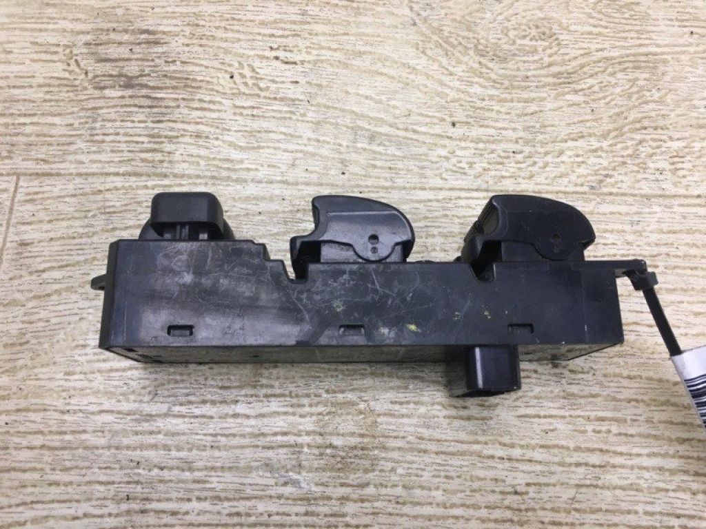 MR587943 | Блок керування склопідіймачами передн. лів. MITSUBISHI GALANT 03-12 - Фото 3