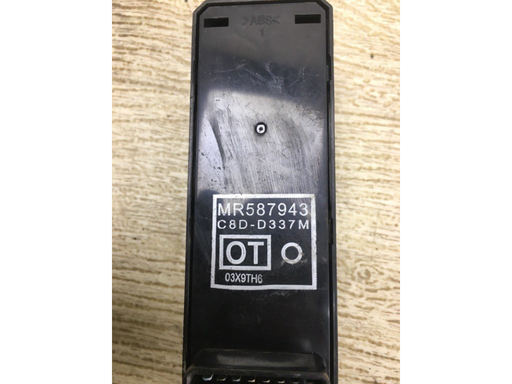 MR587943 | Блок керування склопідіймачами передн. лів. MITSUBISHI GALANT 03-12 - Фото 6