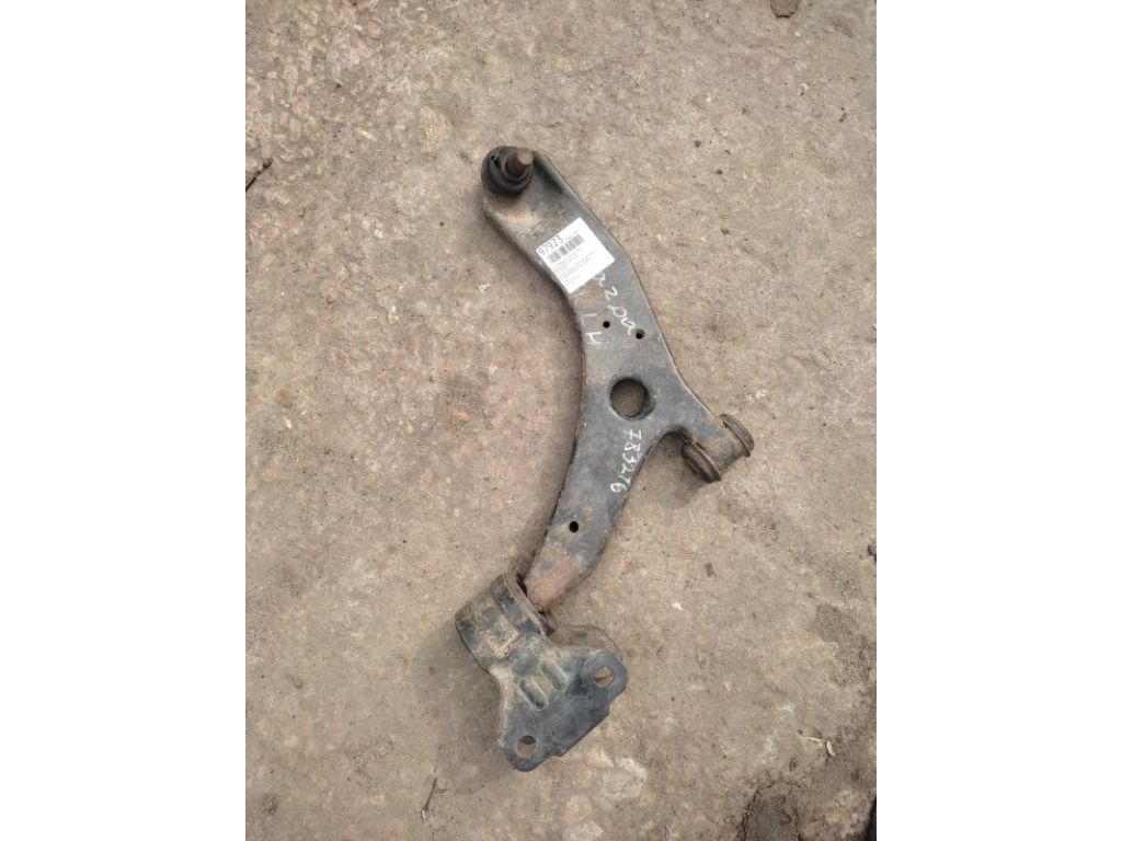 B32H-34-350D | Важіль передньої підвіски нижній лів. MAZDA 3 BK 03-08