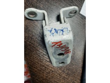 Петля двері верхня передн. прав. ACURA MDX (YD2) 06-13