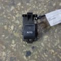 84810-33120 | Кнопка стеклоподъемника задн. прав. TOYOTA PRIUS - 30 09-17 - Превью 2