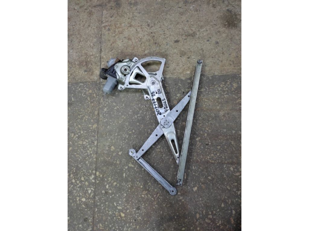 69801-52070 | Стеклоподъемник задн. прав. TOYOTA PRIUS - 30 09-17