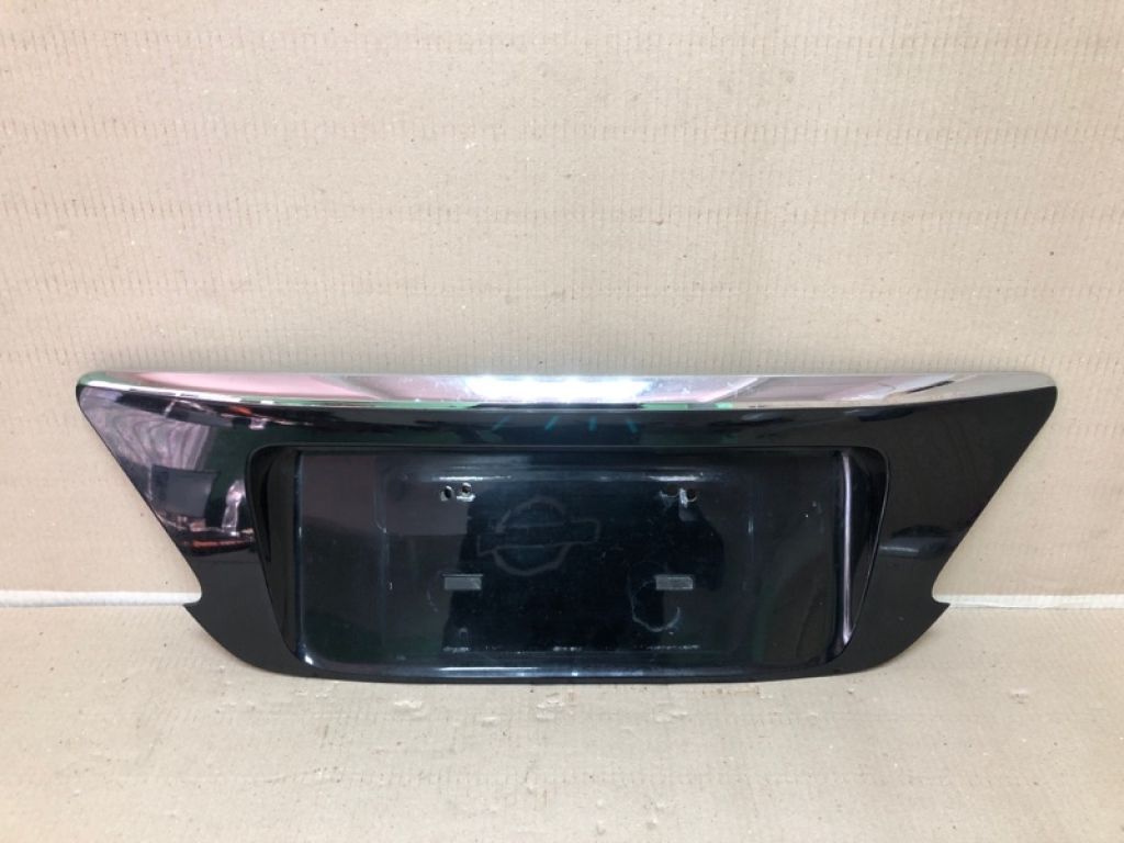 76801-33121-C1 | Панель подсветки номера LEXUS ES350 06-12