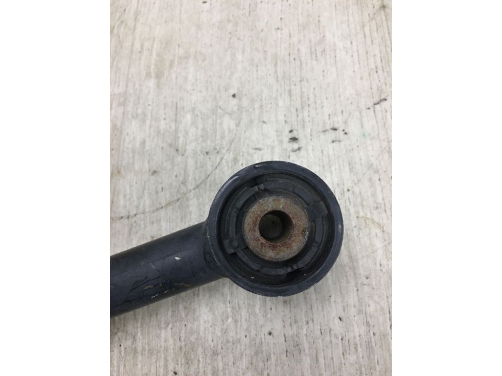 B63B-28-500 | Важіль задньої підвіски нижній поперечний MAZDA 3 BM 13-19 - Фото 5