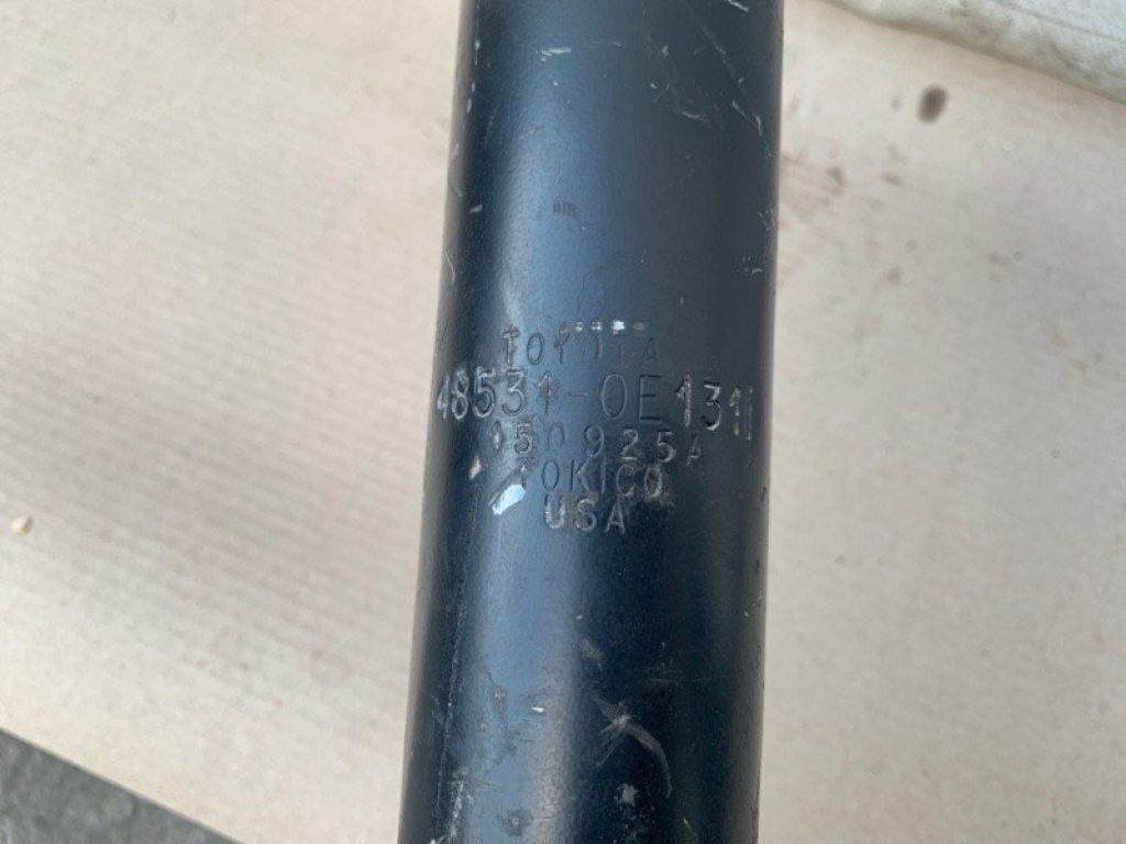 48531-0E020 | Амортизатор задн. лев. LEXUS RX350/450 09-15 - Фото 4