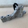 12313-0P060 | Кронштейн опоры двигателя прав. LEXUS RX350/450 09-15