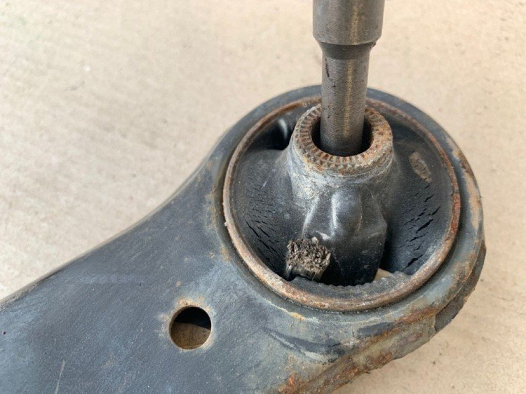 48068-0T011 | Рычаг передней подвески нижний прав. LEXUS RX350/450 09-15 - Фото 5