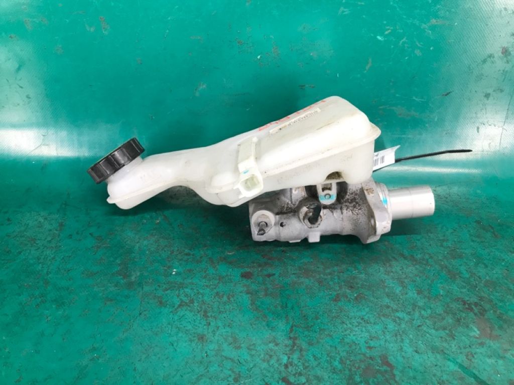 DG9Z-2140-D | Головний гальмівний циліндр FORD FUSION 14-