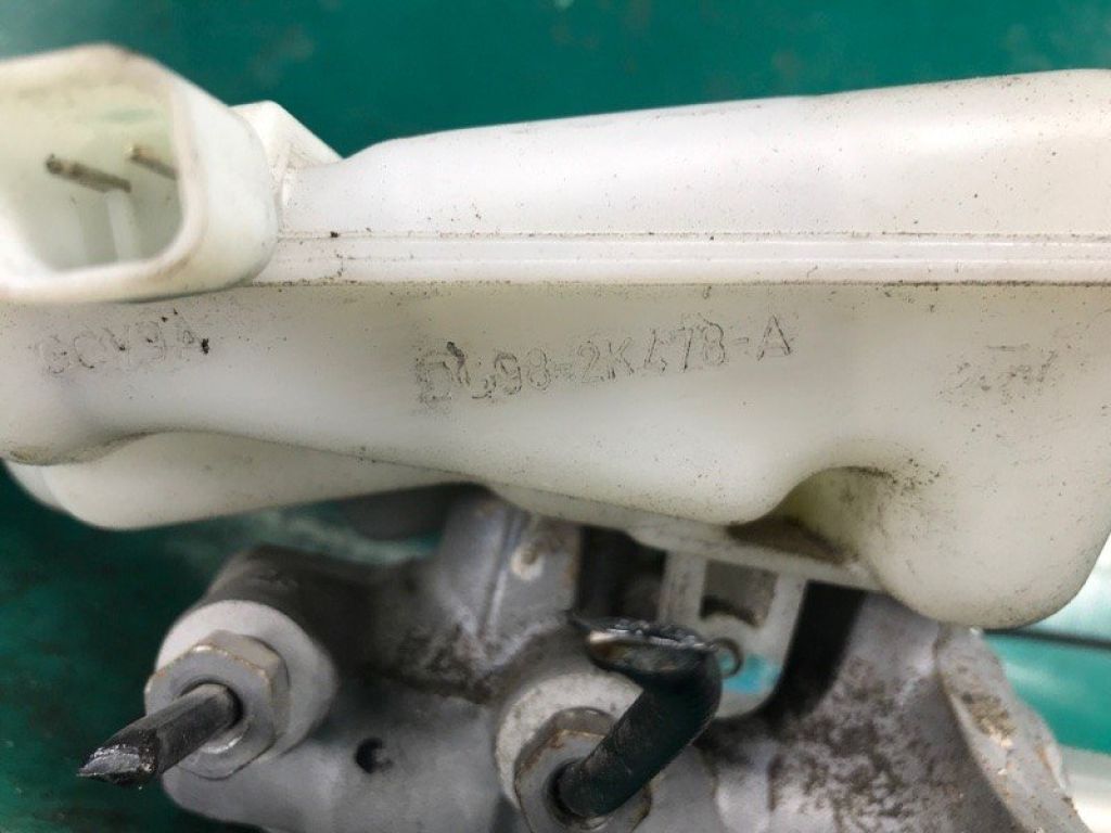 DG9Z-2140-D | Головний гальмівний циліндр FORD FUSION 14- - Фото 3