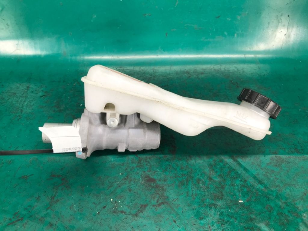 DG9Z-2140-D | Головний гальмівний циліндр FORD FUSION 14- - Фото 6