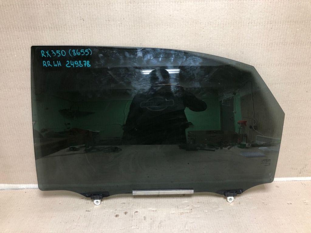 68104-0E020 | Скло дверей задн. лів. LEXUS RX350/450 09-15