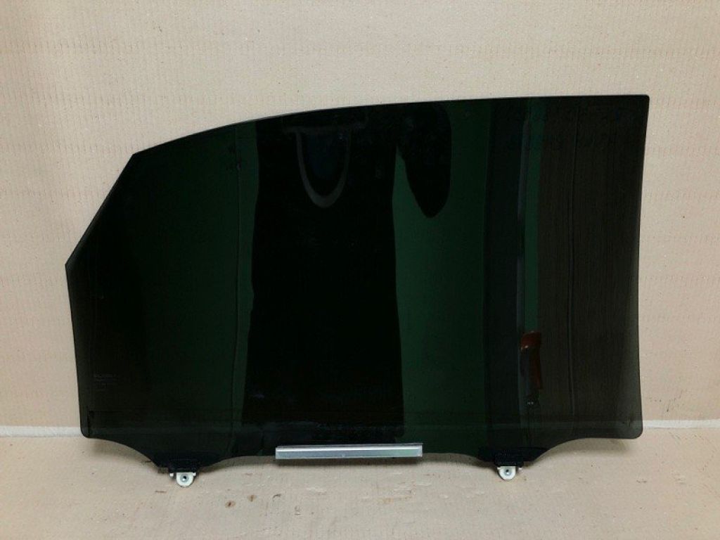 68104-0E020 | Скло дверей задн. лів. LEXUS RX350/450 09-15 - Фото 3