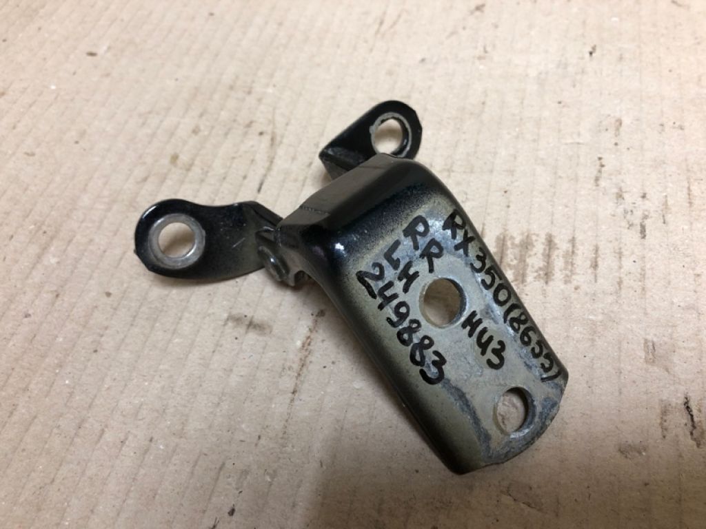 68780-02050 | Петля двері нижня задн. лів. LEXUS RX350/450 09-15 - Фото 3