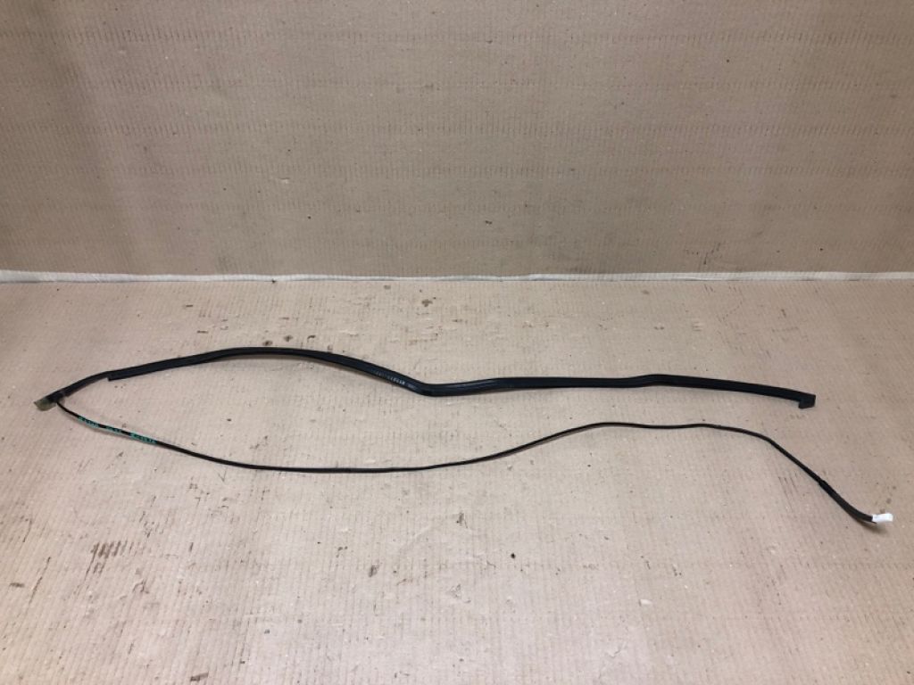 84260-0E030 | Датчик відкриття багажника прав. LEXUS RX350/450 09-15