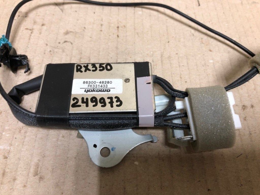 86300-48280 | Усилитель антенны LEXUS RX350/450 09-15 - Фото 2