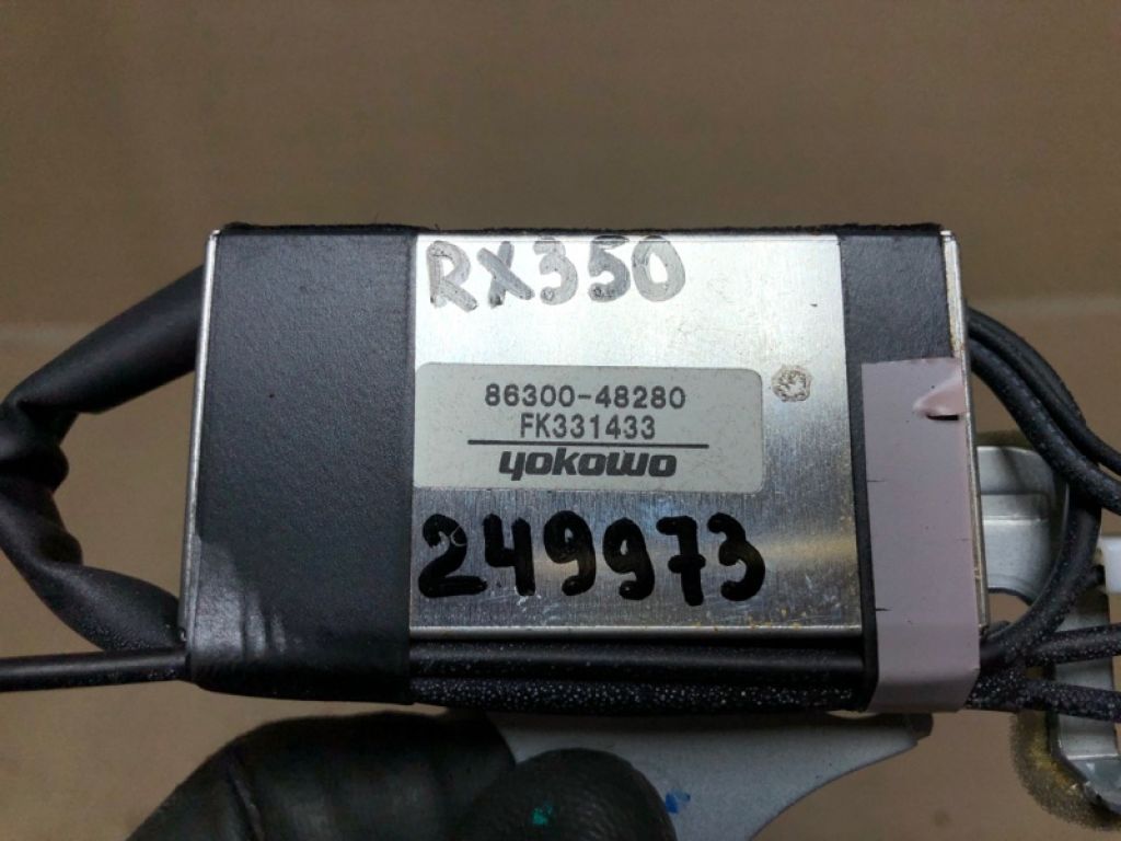 86300-48280 | Усилитель антенны LEXUS RX350/450 09-15 - Фото 3