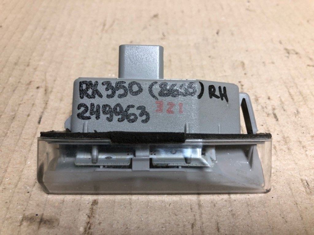 81204-48010 | Підсвічування номера прав. LEXUS RX350/450 09-15 - Фото 2