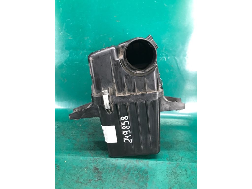 13700-66J00 | Корпус повітряного фільтра SUZUKI GRAND VITARA 05-15 - Фото 3