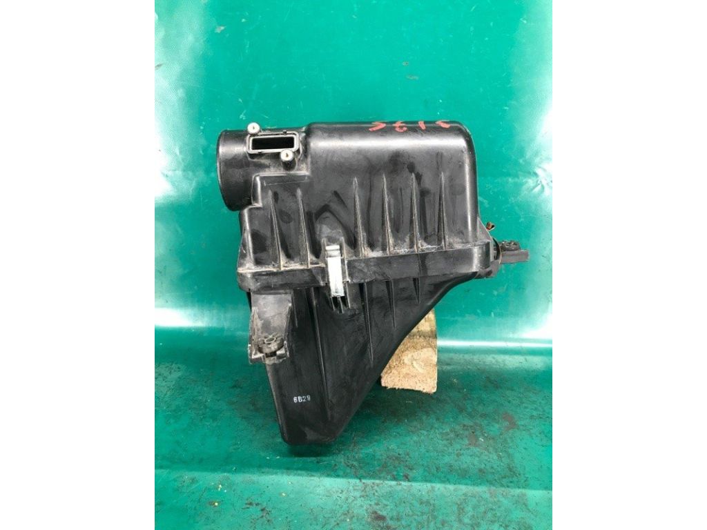 13700-66J00 | Корпус повітряного фільтра SUZUKI GRAND VITARA 05-15 - Фото 4