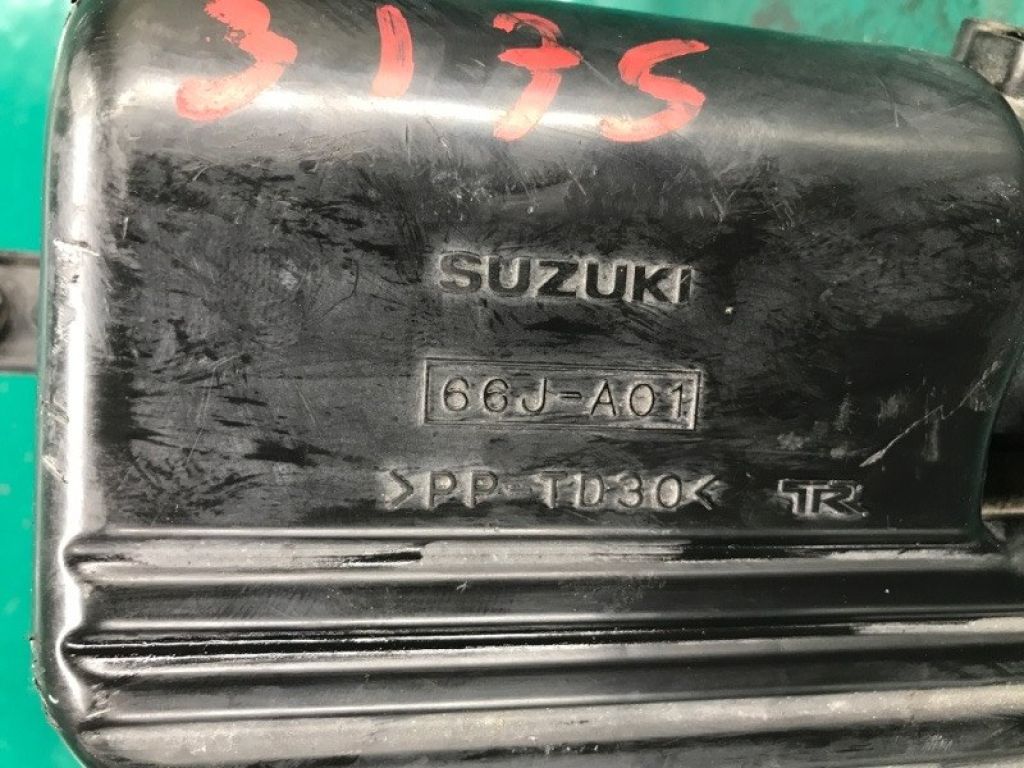 13700-66J00 | Корпус повітряного фільтра SUZUKI GRAND VITARA 05-15 - Фото 8