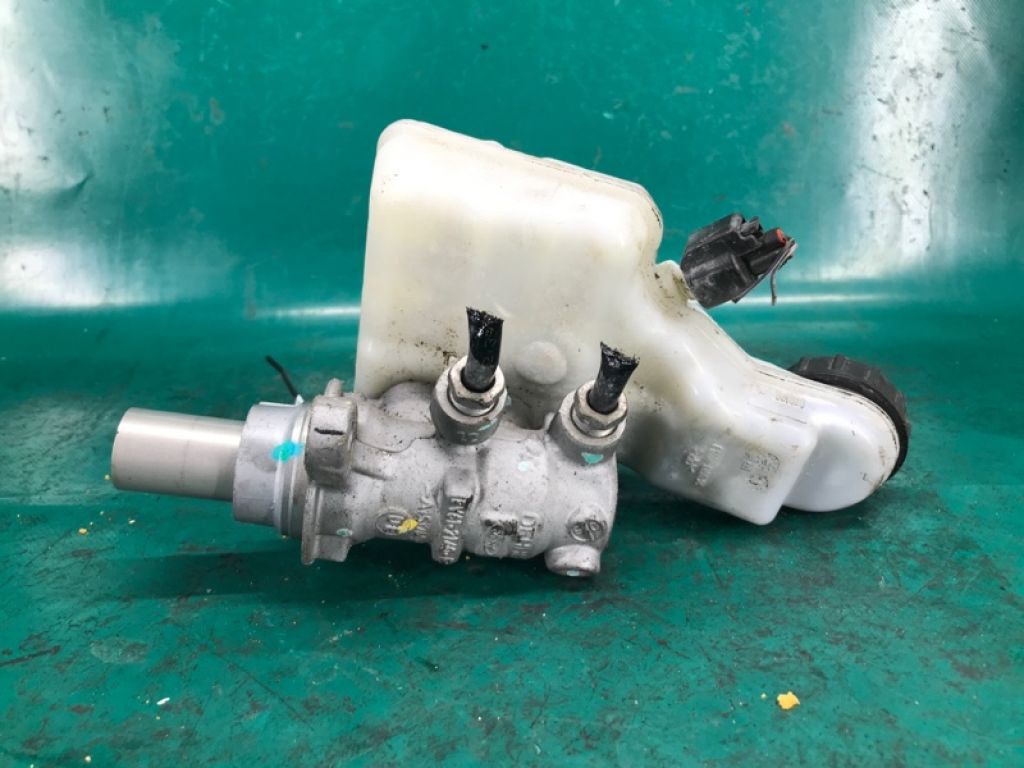 EV6Z-2140-A | Главный тормозной цилиндр FORD FOCUS 10-18 - Фото 5