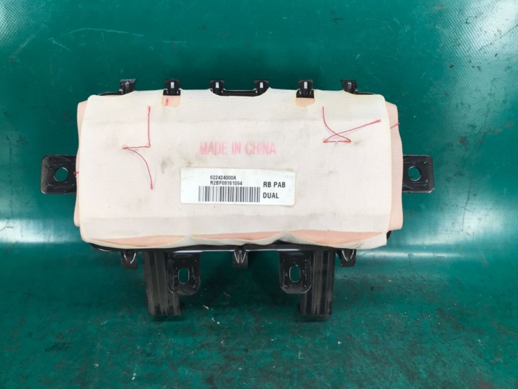 84530-1R500 | Подушка безопасности пассажира HYUNDAI ACCENT RB 10-