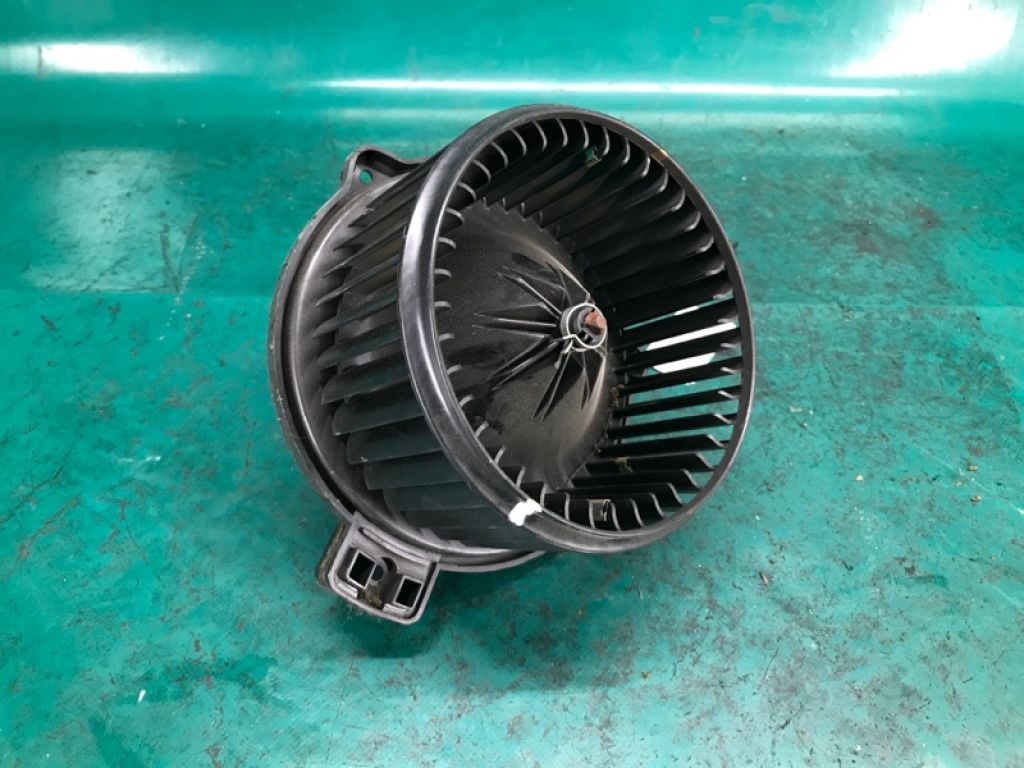 97111-1R000 | Моторчик печки HYUNDAI ACCENT RB 10-