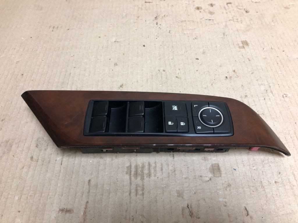 84040-0E030 | Блок управления стеклоподъемниками LEXUS RX350/450 09-15