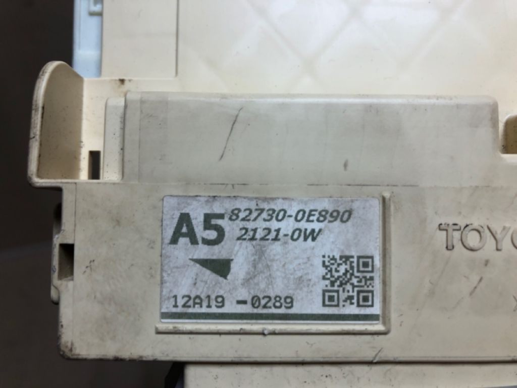 82730-0E890 | Блок запобіжників салон LEXUS RX350/450 09-15 - Фото 2