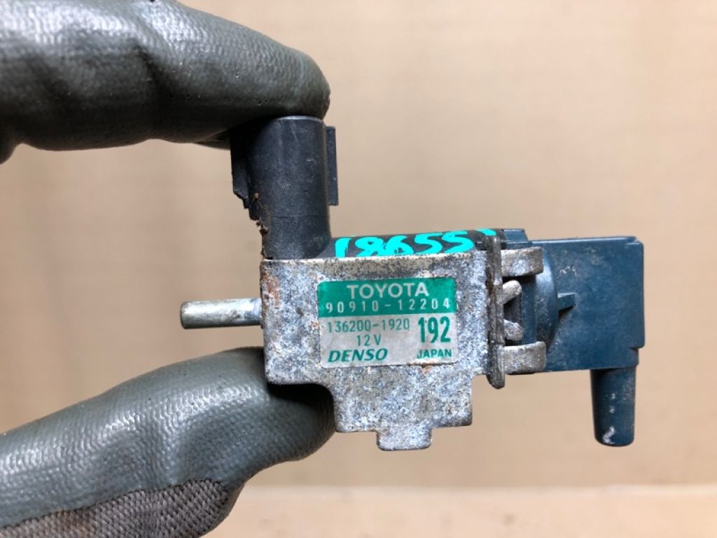 90910-12204 | Клапан електромагнітний (вакуумний) LEXUS RX350/450 09-15 - Фото 3