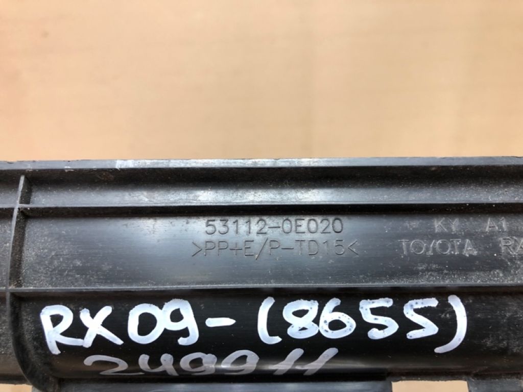 53112-0E020 | Решітка переднього бампера LEXUS RX350/450 09-15 - Фото 2